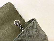Load image into Gallery viewer, Fendi Midi Baguette Chain Bag
