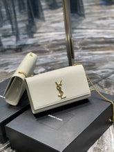 Load image into Gallery viewer, YSL Kate Medium In Grain Poudre embossed Leather Bag