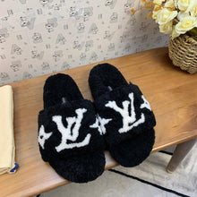 Load image into Gallery viewer, Louis Vuitton Magnetic Mule
