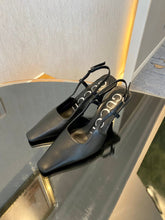 Load image into Gallery viewer, Gucci GG Slingback Pump