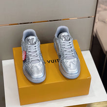 Load image into Gallery viewer, Louis Vuitton Trainer Sneakers