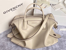 Load image into Gallery viewer, Givenchy Medium Antigona Soft Bag In Smooth Leather