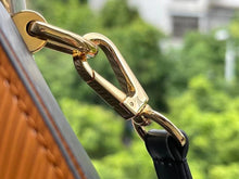 Load image into Gallery viewer, Louis Vuitton Twist MM Bag
