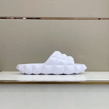 Load image into Gallery viewer, Valentino Roman Stud Turtle Slide