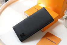 Load image into Gallery viewer, Louis Vuitton Brazza Wallet