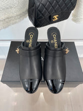 Load image into Gallery viewer, Chanel Sandals