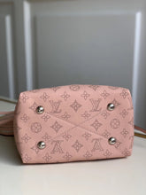 Load image into Gallery viewer, Louis Vuitton Bella Bag