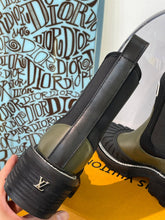 Load image into Gallery viewer, Louis Vuitton Beaubourg Ankle Boots