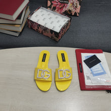 Load image into Gallery viewer, Dolce & Gabbana Calfskin Slides with DG logo