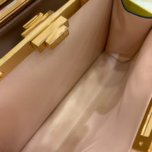 Load image into Gallery viewer, Fendi Peekaboo Small iseeu Bag