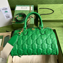 Load image into Gallery viewer, Gucci GG Matelasse Leather Medium Bag