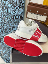 Load image into Gallery viewer, Valentino Calfskin VL7N Sneakers with Bands