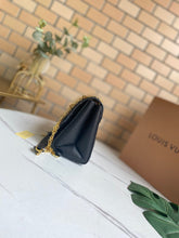 Load image into Gallery viewer, Louis Vuitton Vavin MM Bag