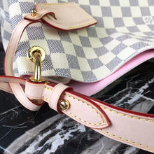 Load image into Gallery viewer, Louis Vuitton Graceful MM Bag