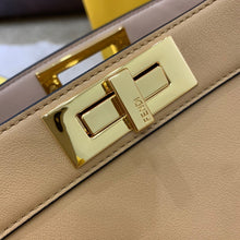 Load image into Gallery viewer, Fendi Peekaboo Small iseeu Bag