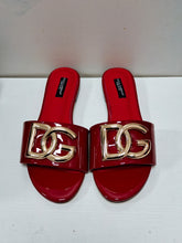 Load image into Gallery viewer, Dolce & Gabbana Polished Calfskin Sliders with DG logo