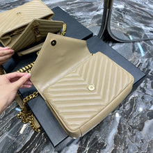 Load image into Gallery viewer, YSL College Medium Quilted leather Bag
