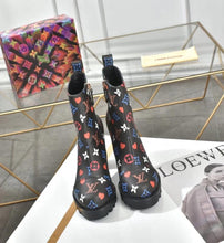 Load image into Gallery viewer, Louis Vuitton Boots