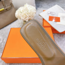 Load image into Gallery viewer, Hermes Aloha Sandal