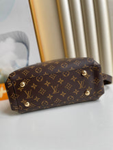 Load image into Gallery viewer, Louis Vuitton Montaigne BB Bag