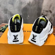 Load image into Gallery viewer, Louis Vuitton Millenium Sneakers