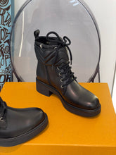 Load image into Gallery viewer, Gucci Ankle Boot With Double G