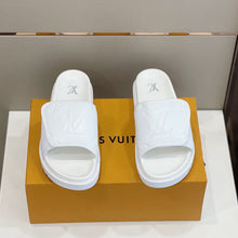 Load image into Gallery viewer, Louis Vuitton Miami Mule (Men Slippers)