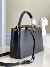 Load image into Gallery viewer, Louis Vuitton Capucines MM Bag