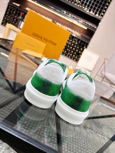 Load image into Gallery viewer, Louis Vuitton Ollie Sneakers