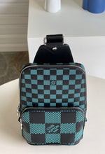 Load image into Gallery viewer, Louis Vuitton Avenue Sling Bag