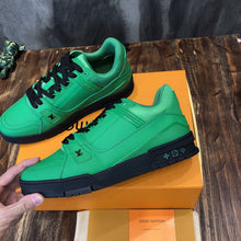 Load image into Gallery viewer, Louis Vuitton Trainer Sneakers