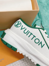 Load image into Gallery viewer, Louis Vuitton Squad Sneakers