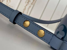 Load image into Gallery viewer, Louis Vuitton NeoNoe BB Bag - LUXURY KLOZETT