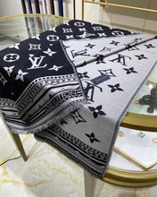 Load image into Gallery viewer, Louis Vuitton Amazingram Stole Scarf