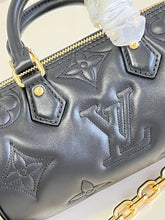Load image into Gallery viewer, Louis Vuitton Papillon BB Bag