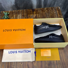 Load image into Gallery viewer, Louis Vuitton Luxembourg Samothrace Sneakers