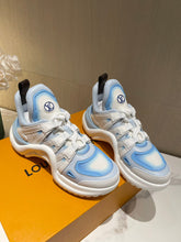 Load image into Gallery viewer, Louis Vuitton Archlight Sneaker
