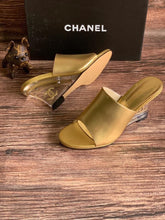 Load image into Gallery viewer, Chanel Heels - LUXURY KLOZETT