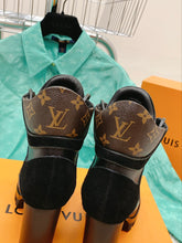 Load image into Gallery viewer, Louis Vuitton Star Trail Ankle Boots
