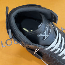 Load image into Gallery viewer, Louis Vuitton Rivoli Sneakers