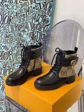 Load image into Gallery viewer, Gucci Ankle Boot With Double G