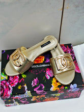 Load image into Gallery viewer, Dolce & Gabbana Polished Calfskin Sliders with DG logo