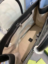 Load image into Gallery viewer, Gucci Off The Grid Tote Bag