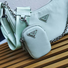 Load image into Gallery viewer, Prada Re- Edition 2005 Re-Nylon Bag