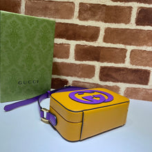 Load image into Gallery viewer, Gucci Interlocking G Mini Bag