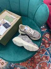 Load image into Gallery viewer, Gucci 100 Rhyton Sneakers
