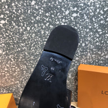 Load image into Gallery viewer, Louis Vuitton Lock it flat Mule