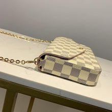 Load image into Gallery viewer, Louis Vuitton Felicie Pochette Bag - LUXURY KLOZETT