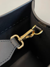 Load image into Gallery viewer, Fendi Sunshine Shopper Meduim Bag