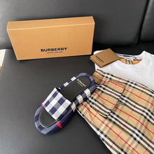 Load image into Gallery viewer, Burberry Men Slides
